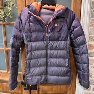 REI Down Jacket Womens Small Hooded Puffer Purple Orange Insulated Outdoor READ